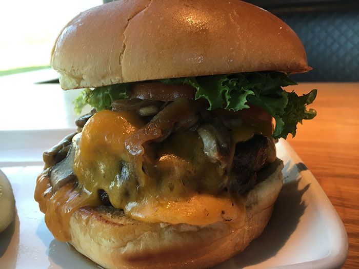 Village-tavern-Burger-Close-up