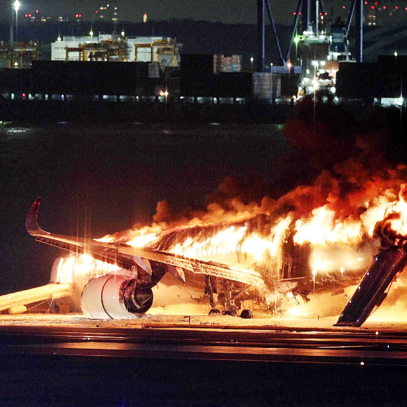 Japan Airlines Flight 516: How everyone survived a fiery crash