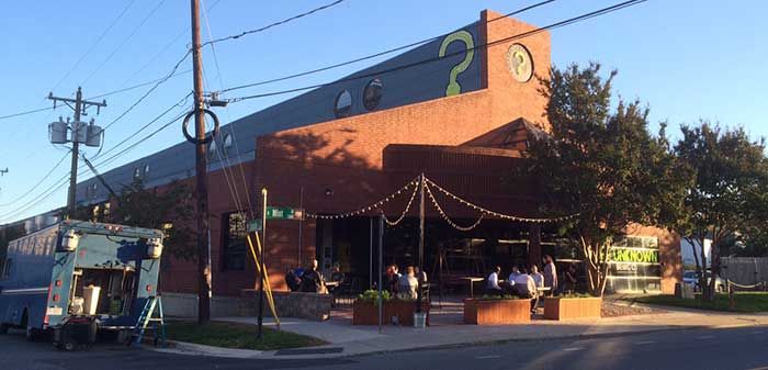 unknown-brewery-outdoor-patio-charlotte