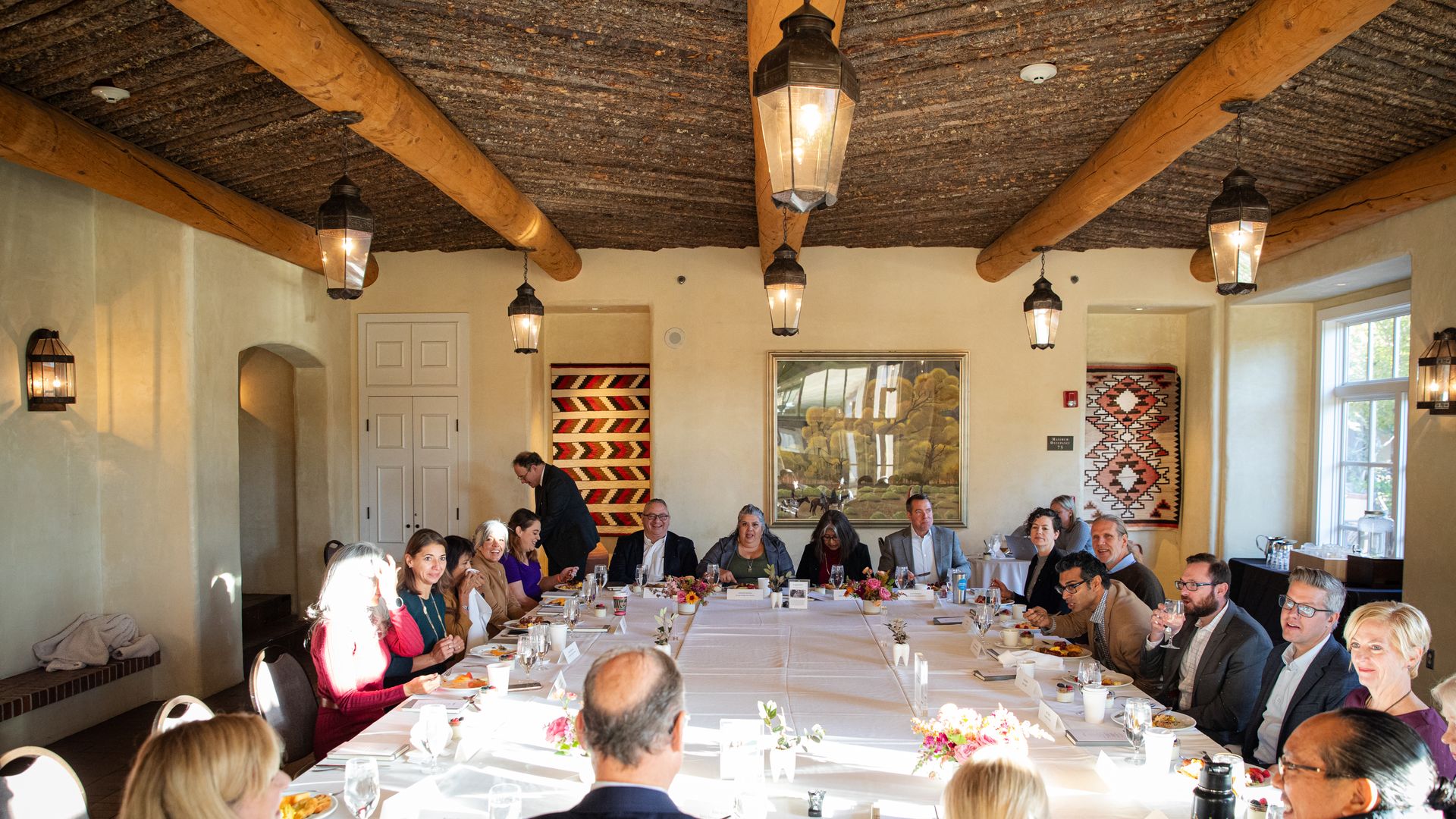 Attendees enjoyed breakfast during the roundtable.