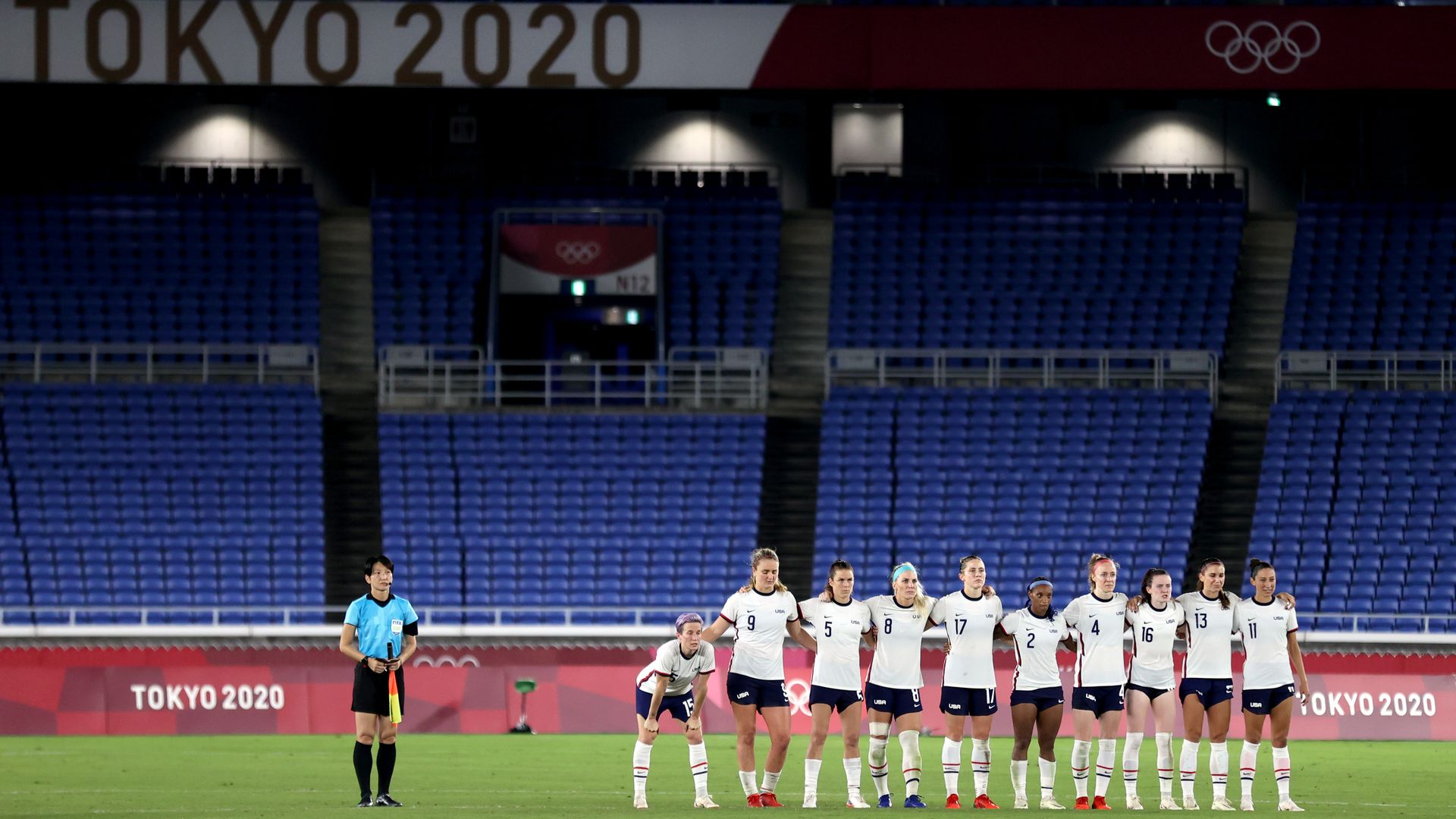 Players of Team United States react during the penalty shoot out during the Women's Quarter Final