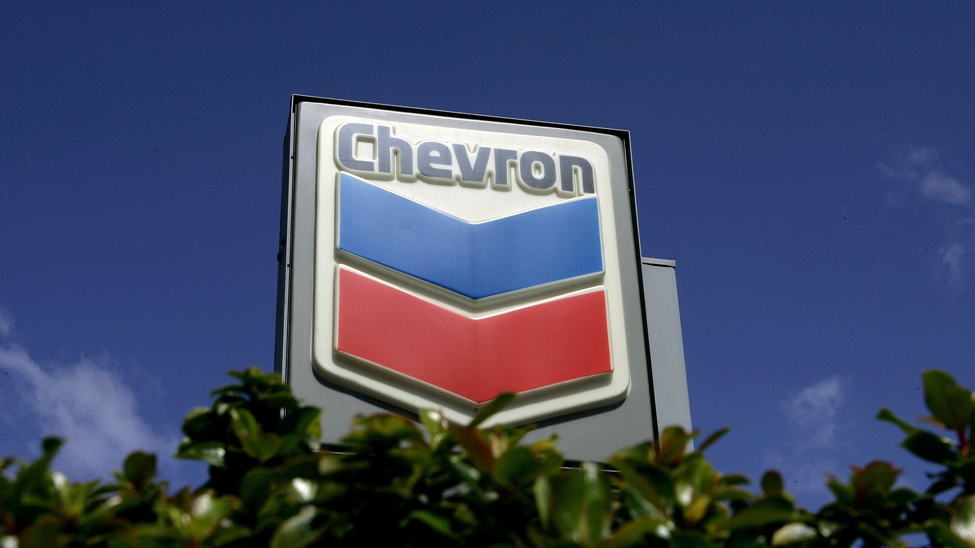 Chevron sign outside