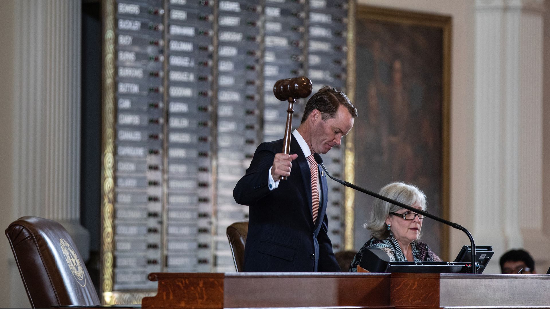 Texas House Speaker Dade Phelan handling the gavel