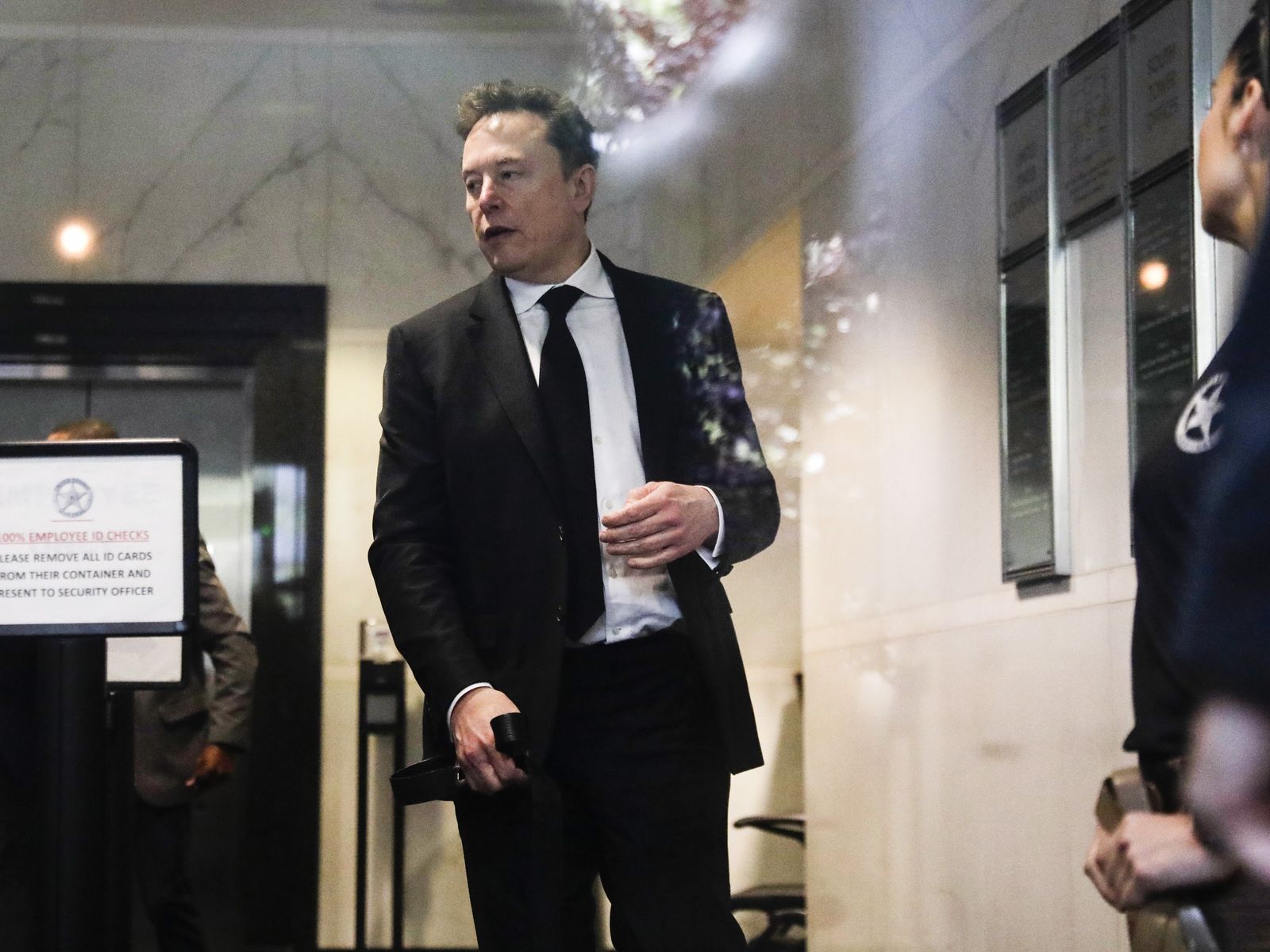 OpenAI challenges Elon Musk. Grok's AI safety record in court