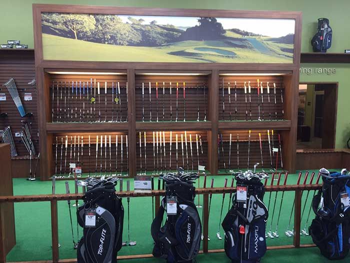 putting-green-at-dick's-sporting-goods-in-charlotte