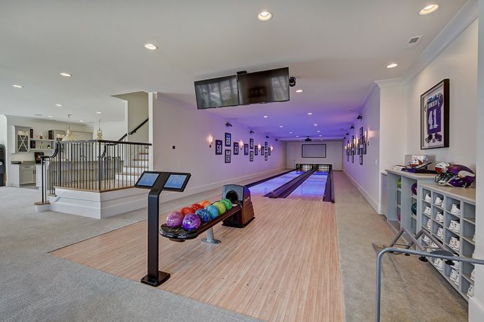 10200 Sweetleaf Place bowling lanes