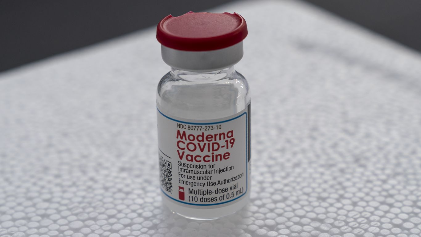 Biden administration warns Moderna to "step up" global vaccine supply thumbnail