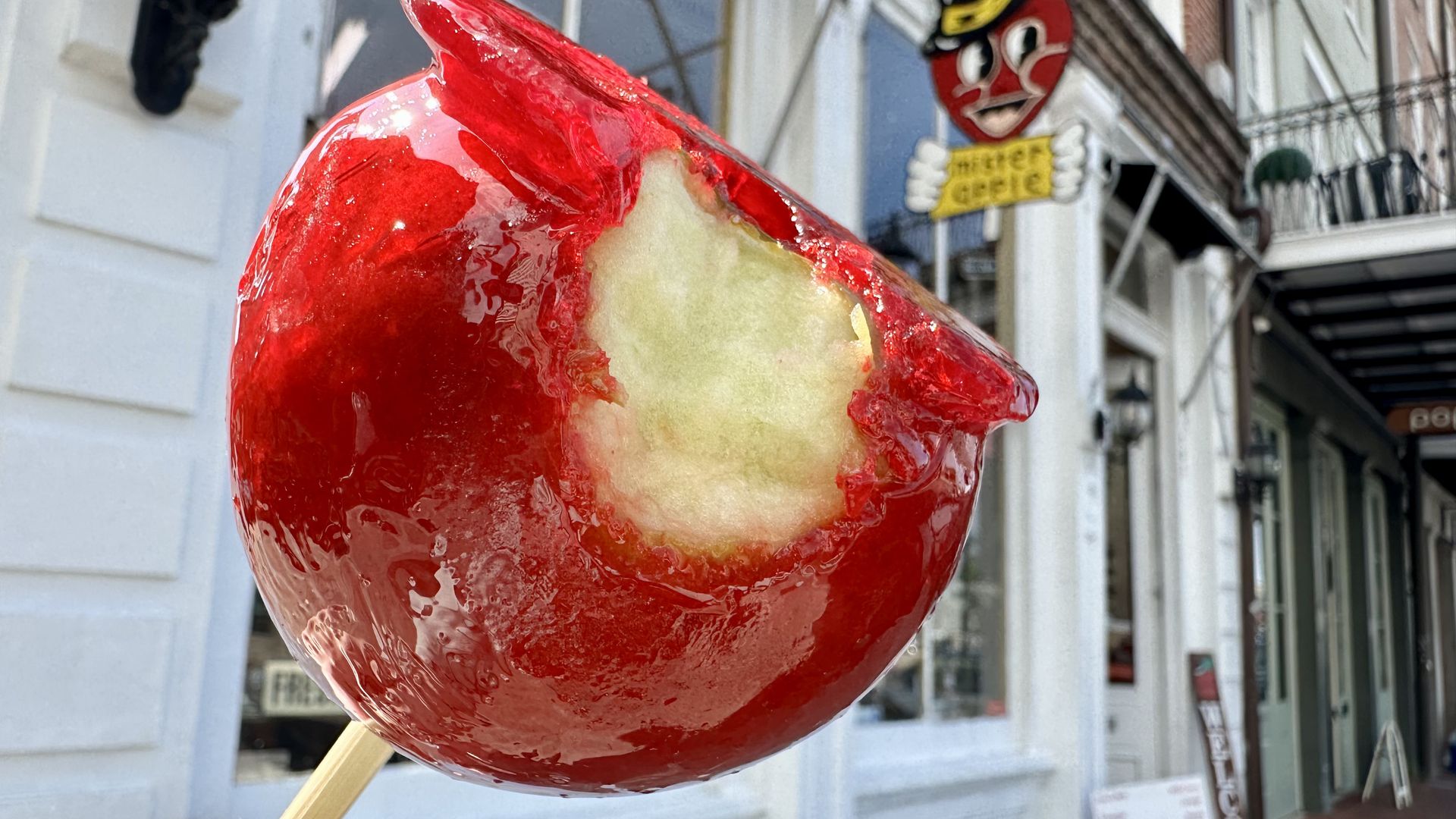 Photo shows a candy apple from Mister Apple