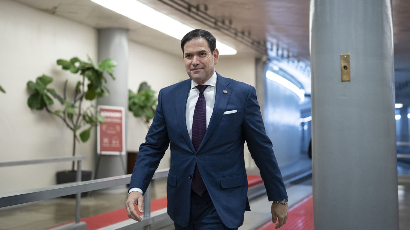 Bipartisan Lawmakers Reintroduce Bill to Expand FHA Financing for Condo Repairs