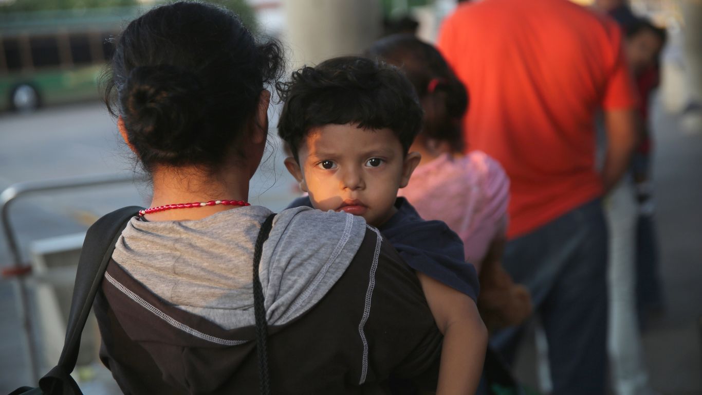 Report: Border patrol holding hundreds of migrant kids beyond legal 72 ...