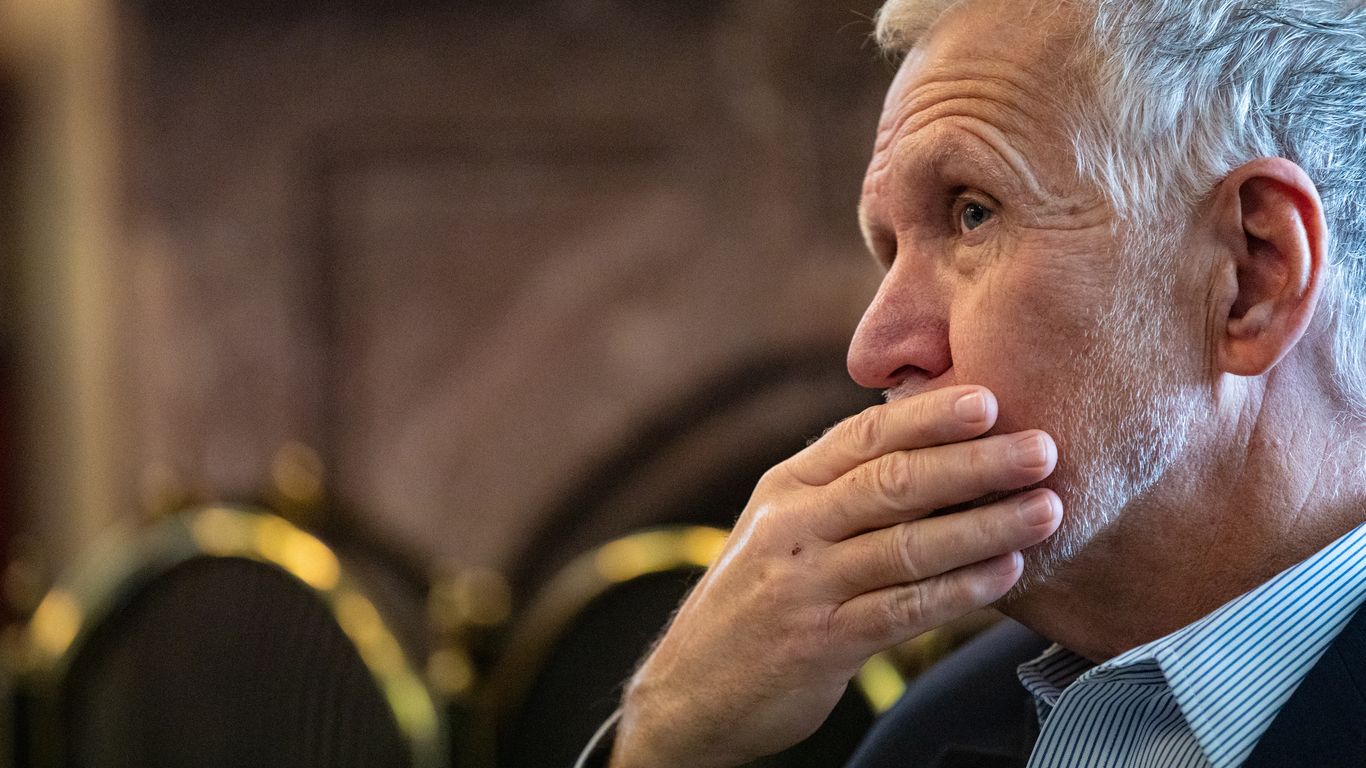 North Carolina Republicans censure their former leader, U.S. Sen. Thom Tillis, who's now seen as a "bipartisan dealmaker" - Vimarsana News