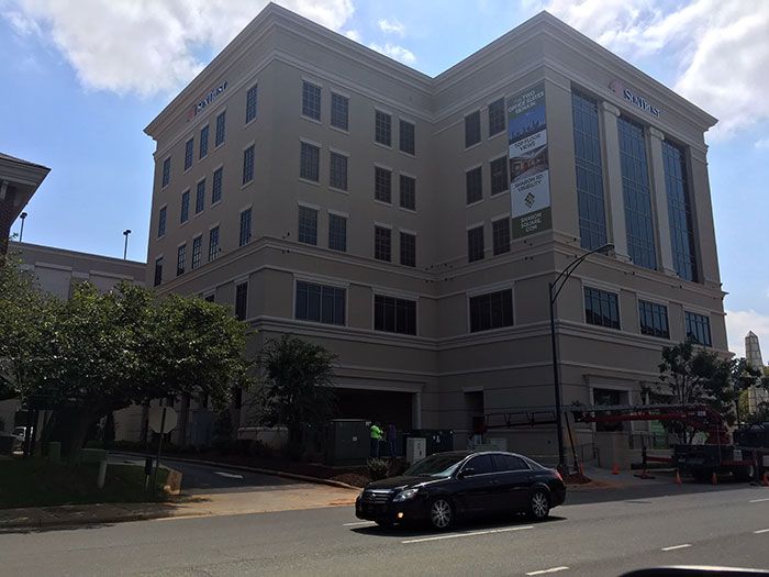 southpark-building-with-oak-steakhouse