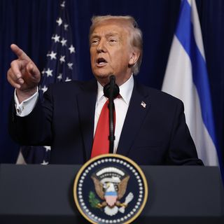 Trump threatens military force if Iran kills protesters