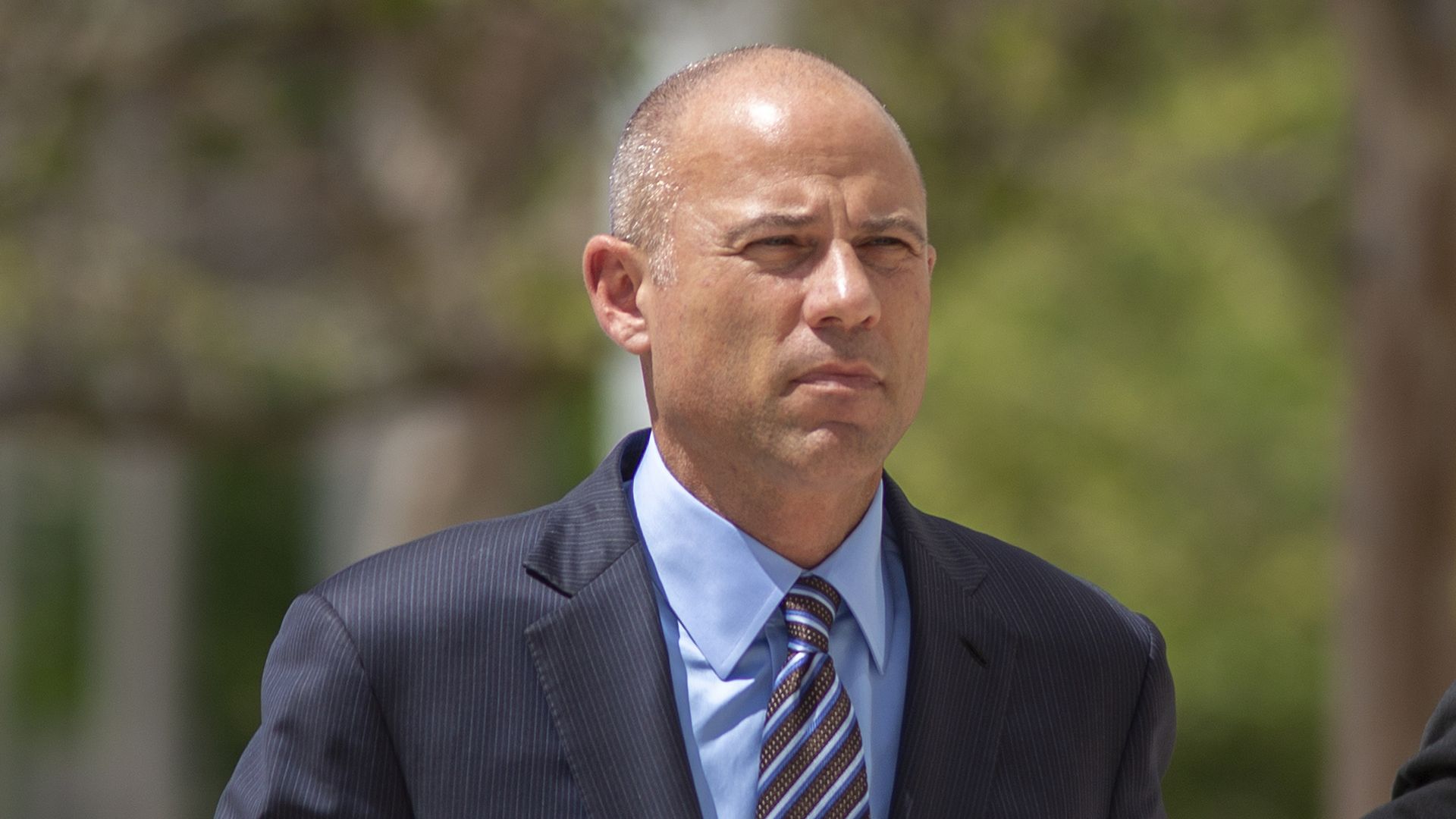 Michael avenatti in a suit