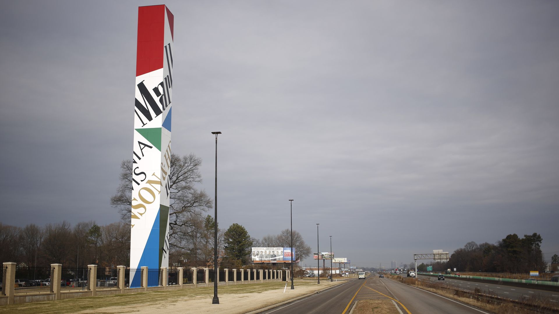 A pole displaying Marlboro brand cigarette signage stands outside the Phillip Morris USA Inc. production facility in Richmond, Virginia U.S., on Wednesday, Jan. 10, 2018. Philip Morris International Inc. is scheduled to release earnings figures on February 8. Photographer: Luke Sharrett/Bloomberg vi