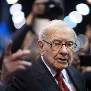 Warren Buffett steps down as Berkshire Hathaway chairman