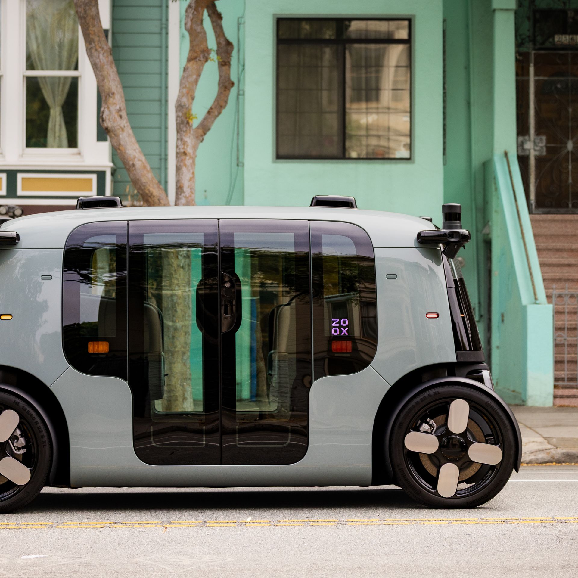 Zoox rolls out free robotaxi rides in San Francisco - Axios San