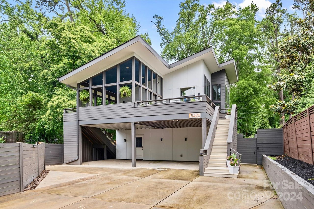 3425 Commonwealth Ave,