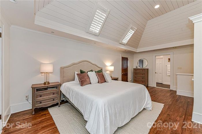 1518 Providence Rd bedroom