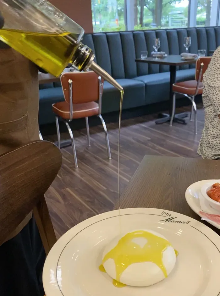 mozz bar little mamas southpark