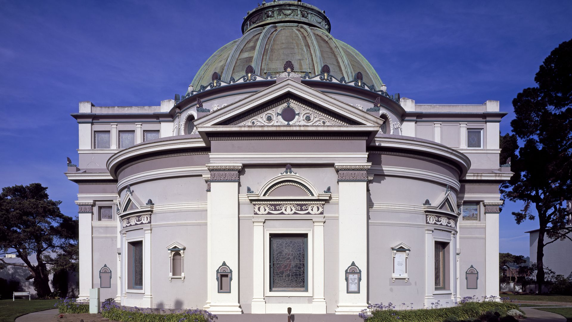 UNITED STATES - AUGUST 05: The Columbarium is a neo-classical resting place for cremated remains built by the Odd Fellows fraternal organization in 1865 in San Francisco, California Richmond District (Photo by Carol M. Highsmith/Buyenlarge/Getty Images)