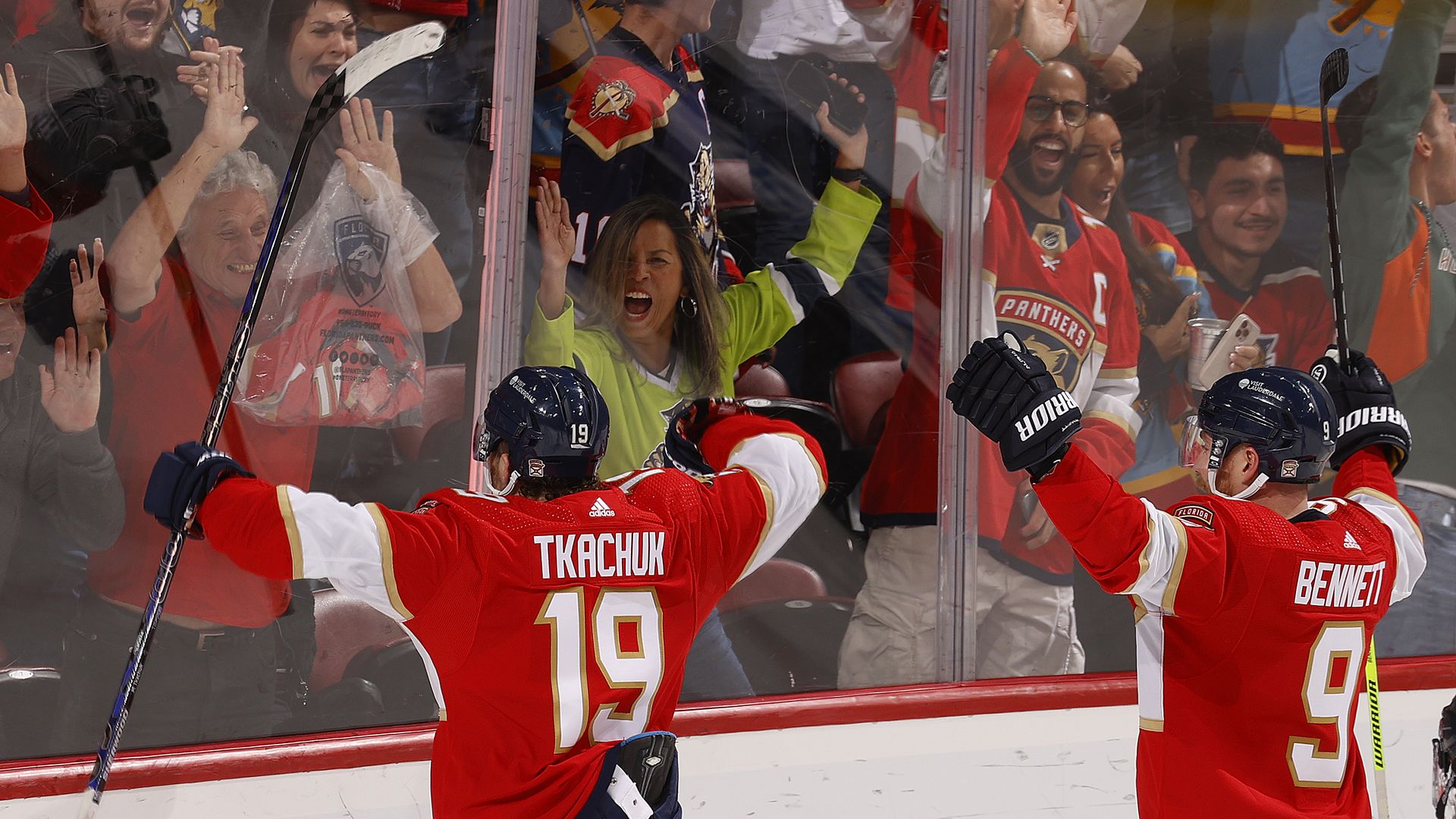  Matthew Tkachuk #19 of the Florida Panthers celebrates with fans his goal to tie the game against the Los Angeles Kings at the Amerant Bank Arena