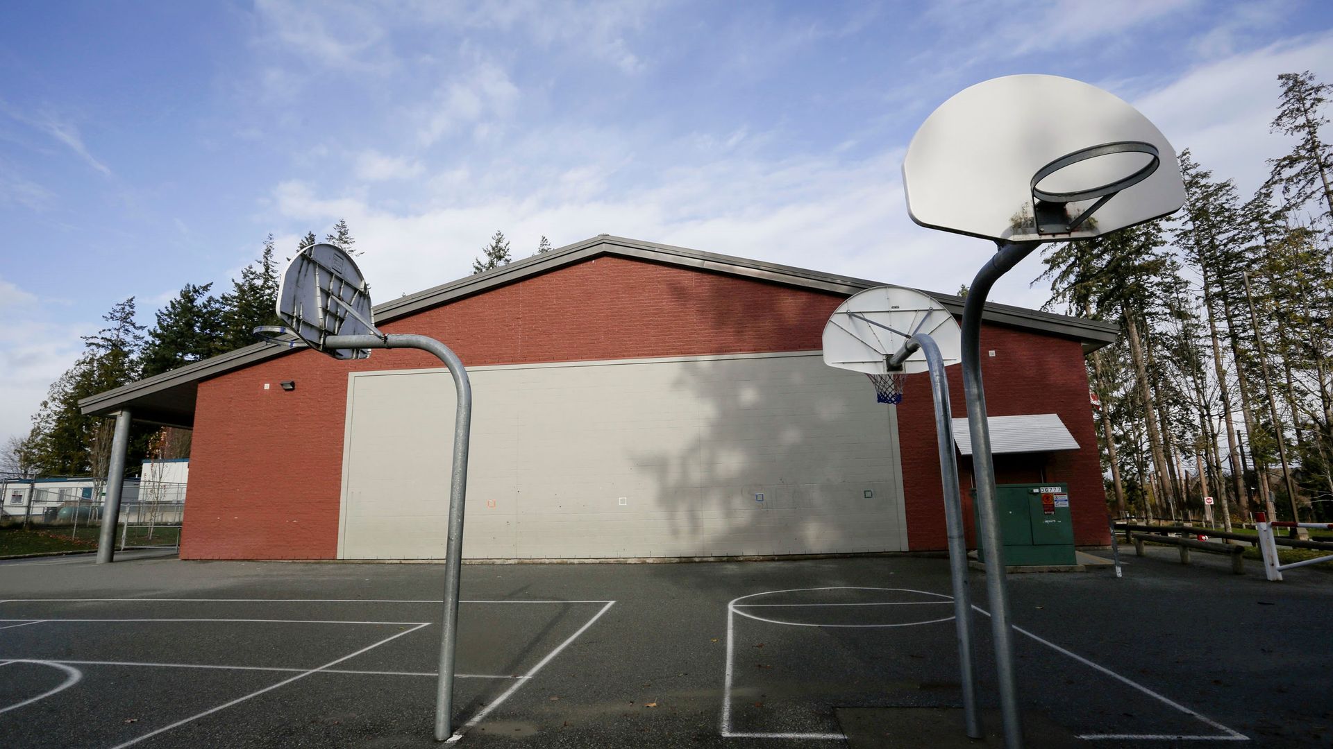 Photo of an empty basketball court