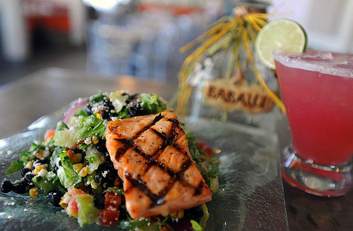 BABALU-Salad-with-Salmon