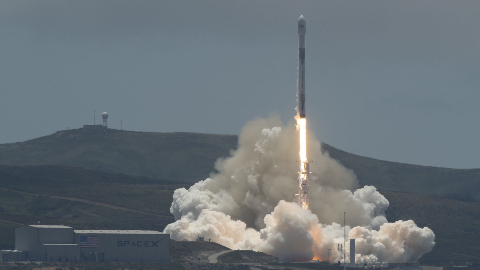 A SpaceX Falcon 9 rocket launches NASA's GRACE Follow-on mission that will keep track of groundwater and ice melt.