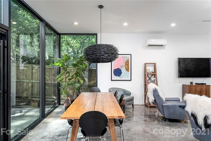 1825 Merriman Ave,dining