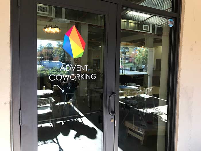 advent-coworking-door