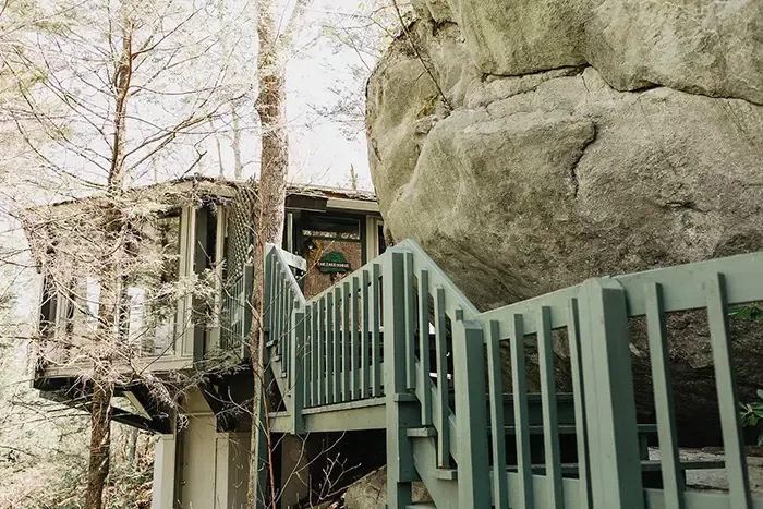 the treehouse exterior