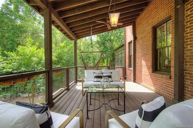 2128 Malvern Road back patio