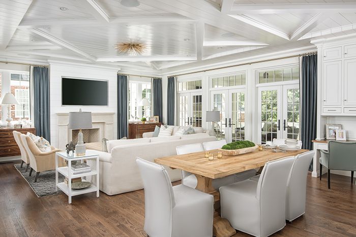 Hillside house living area