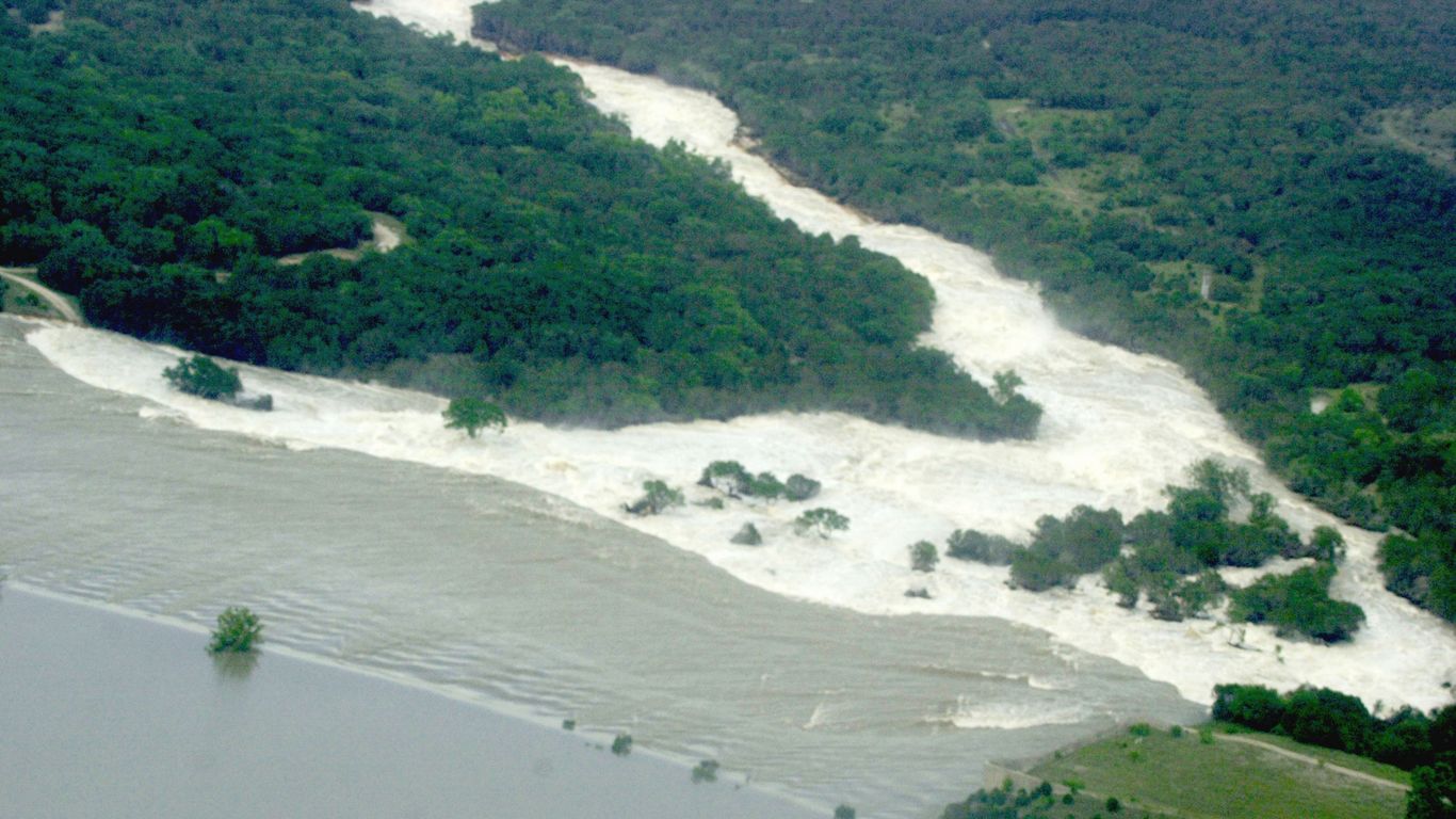 Multiple Dead amid Flash Flooding in Texas Hill Country | VT News