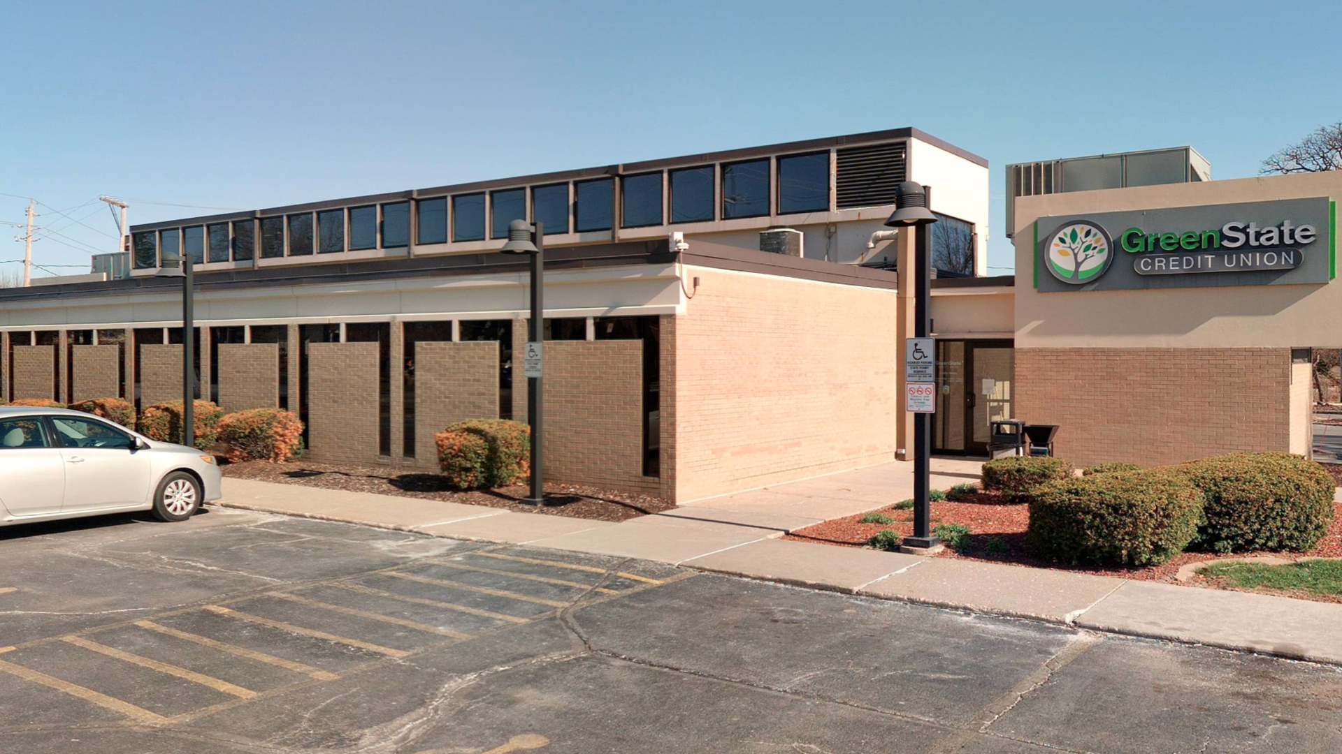 A photo of the former GreenState Credit Union building in Beaverdale.