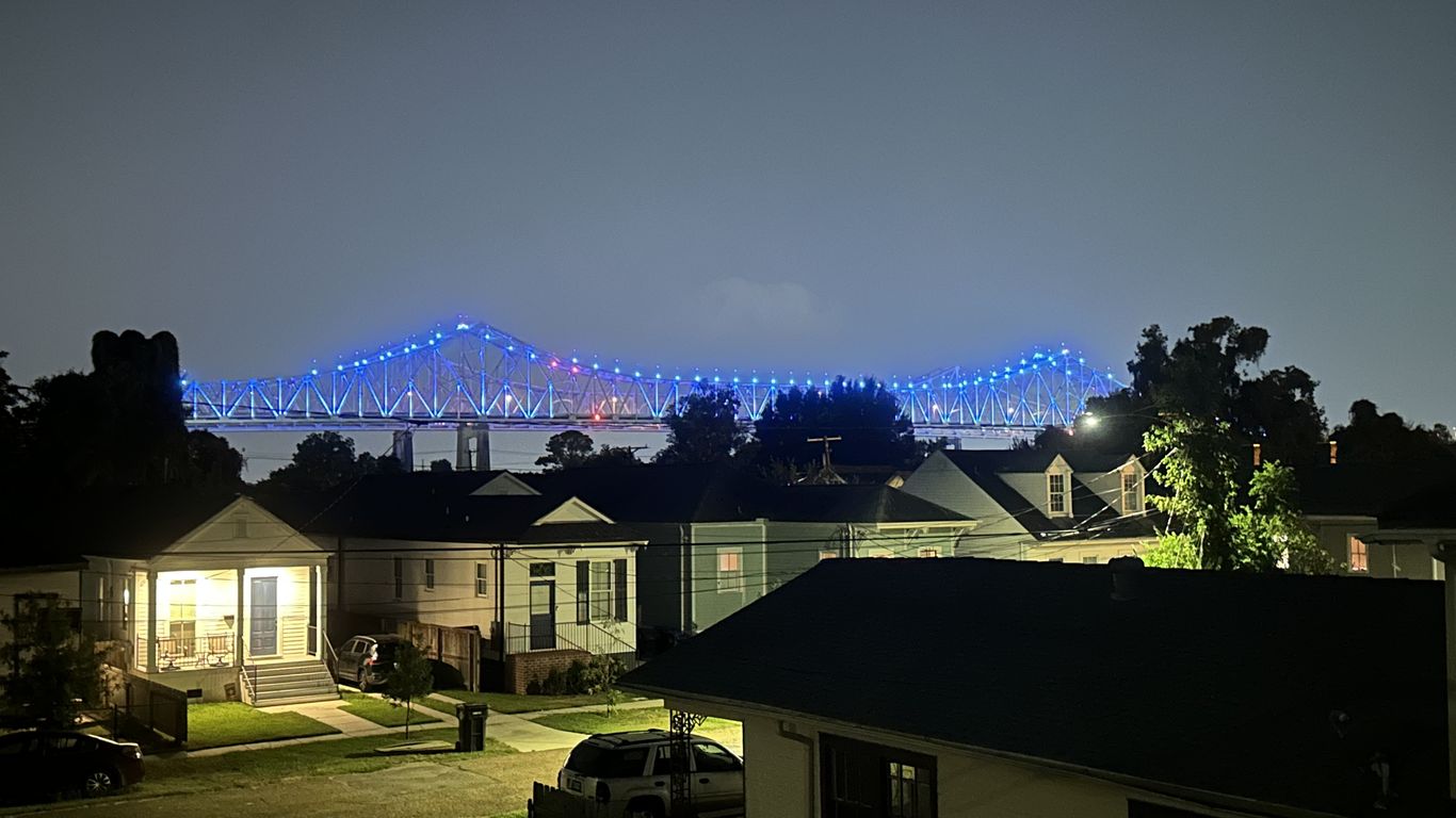 New Orleans' Crescent City Connection gets new colored lights, and ...