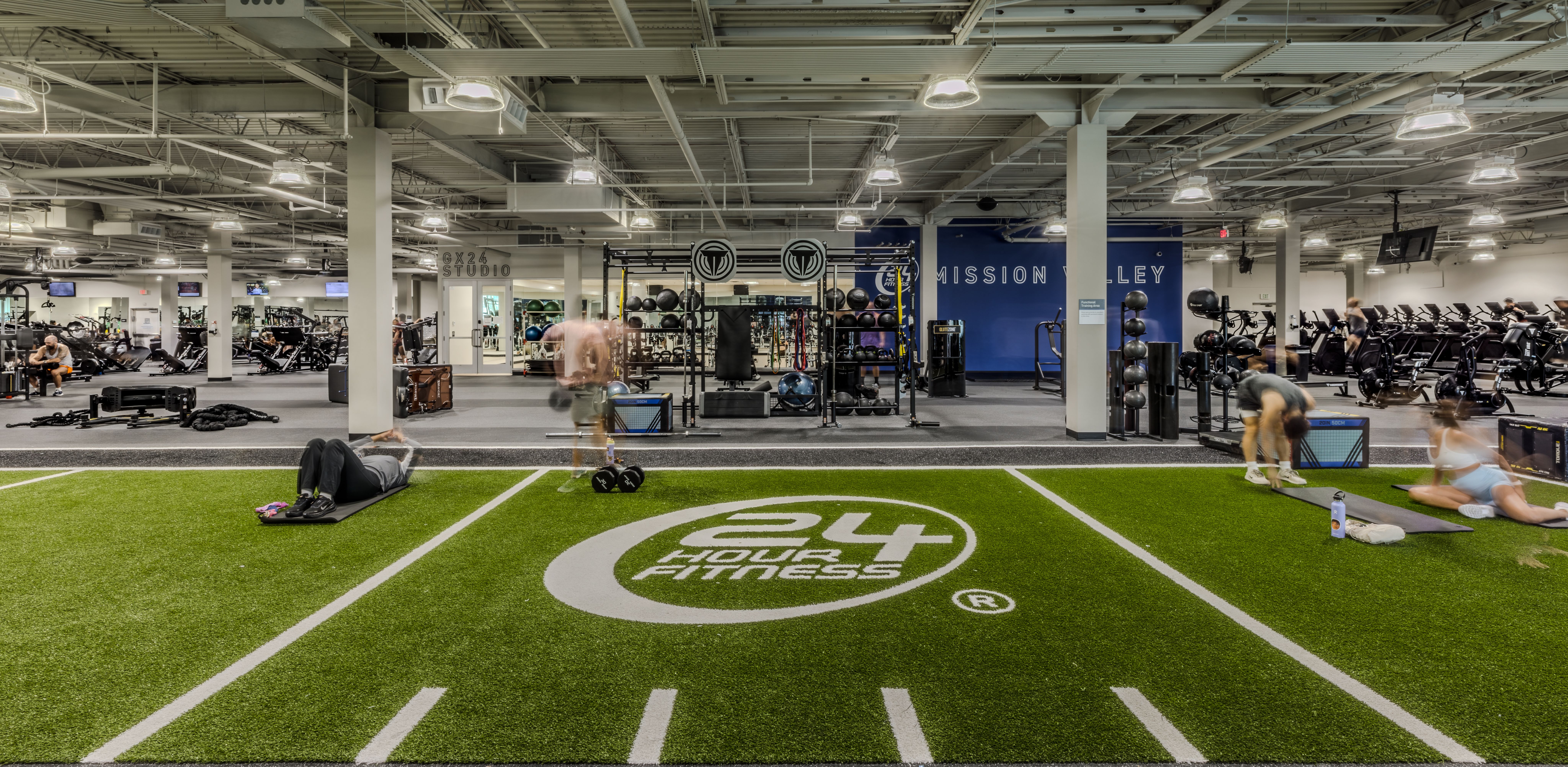 axios.com - Claire Trageser - Not your dad's gym: 24 Hour Fitness gets a Mission Valley makeover