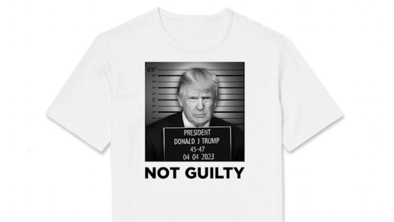 T-Shirt of Trump