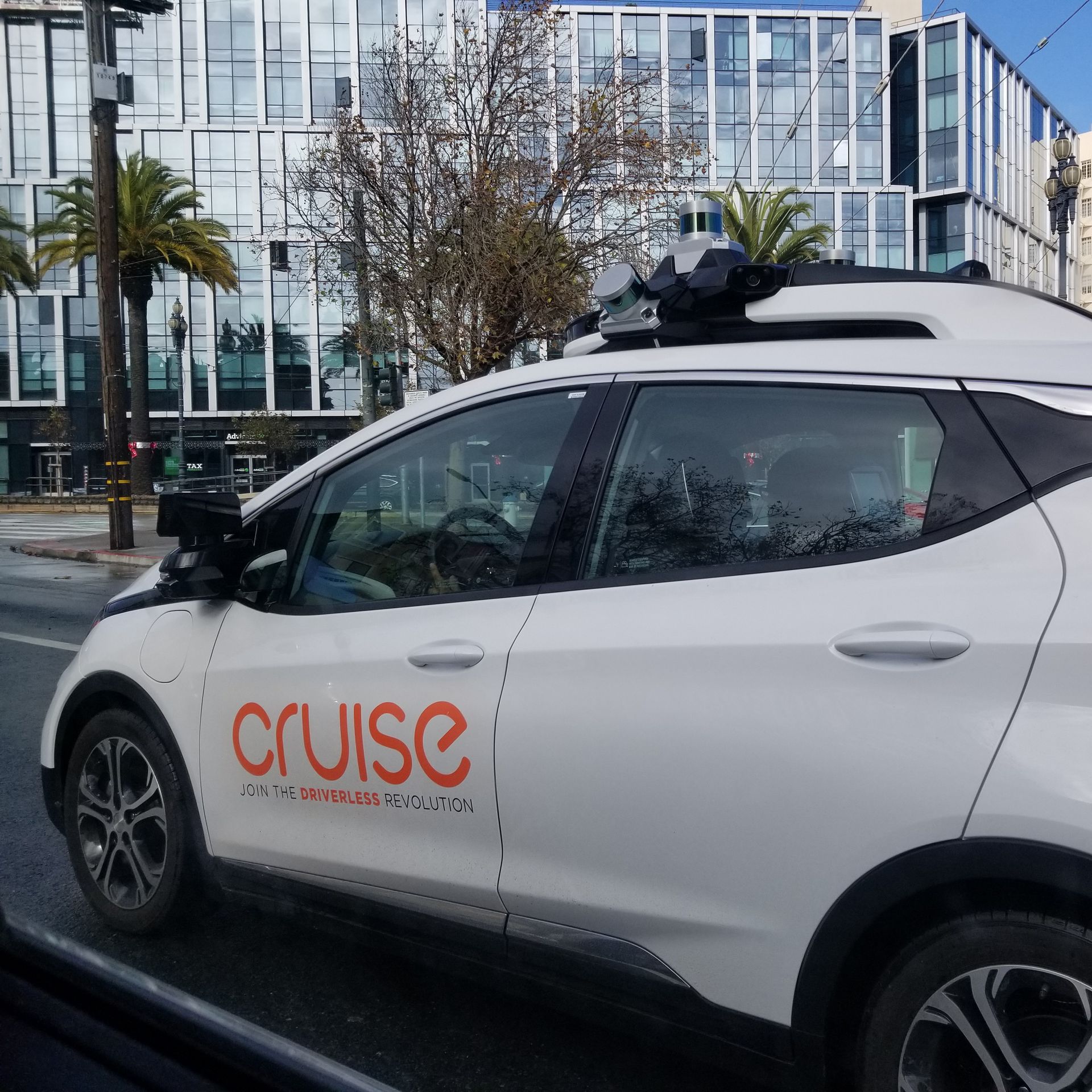 Self-driving car company Cruise begins testing in Raleigh - Axios