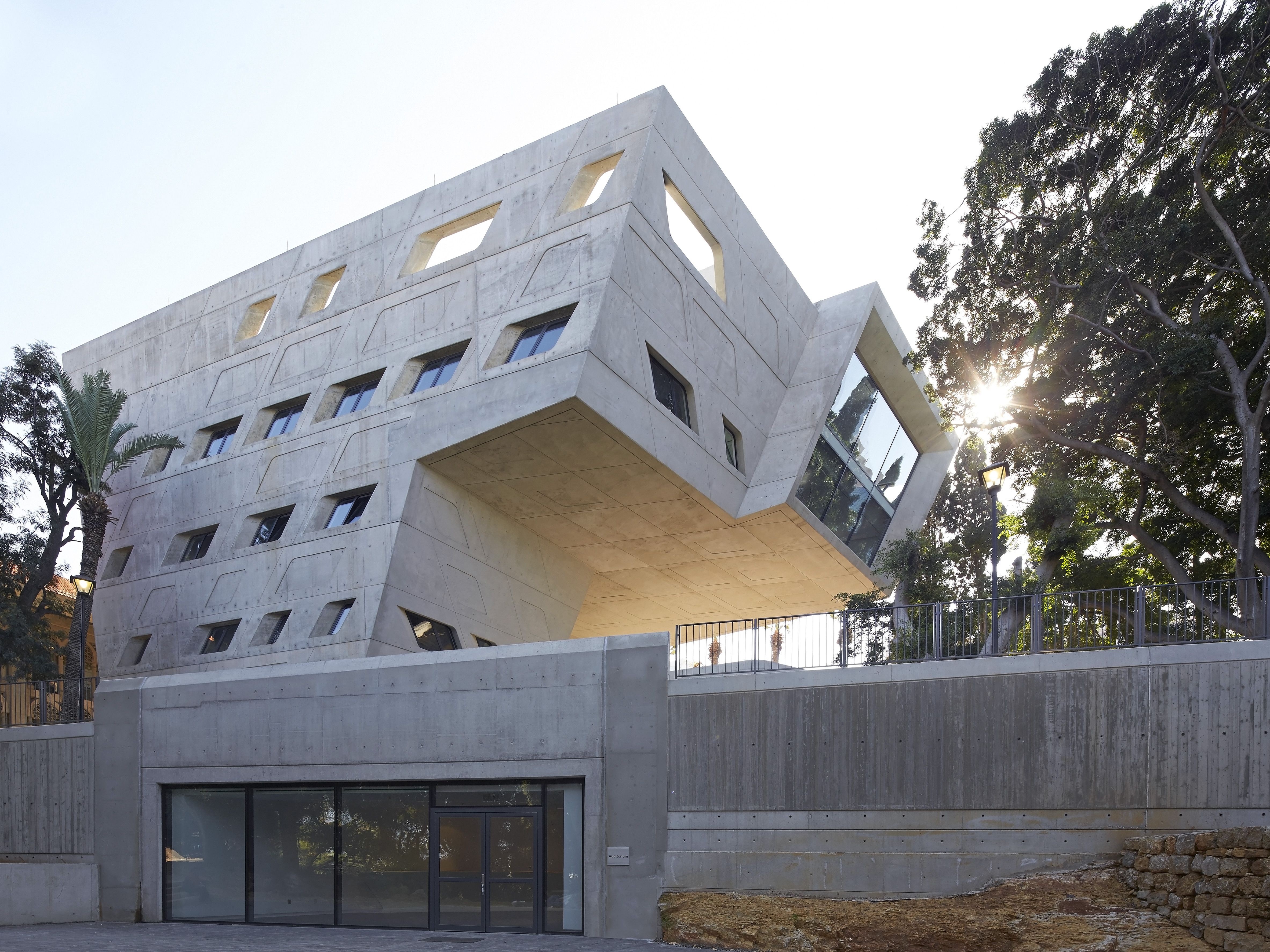 Issam Fares institute, Beirut