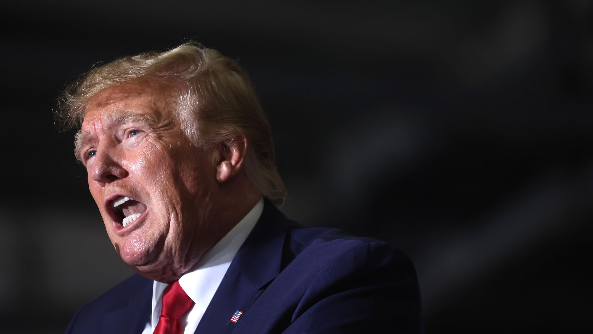 Donald Trump speaks at a rally on April 02