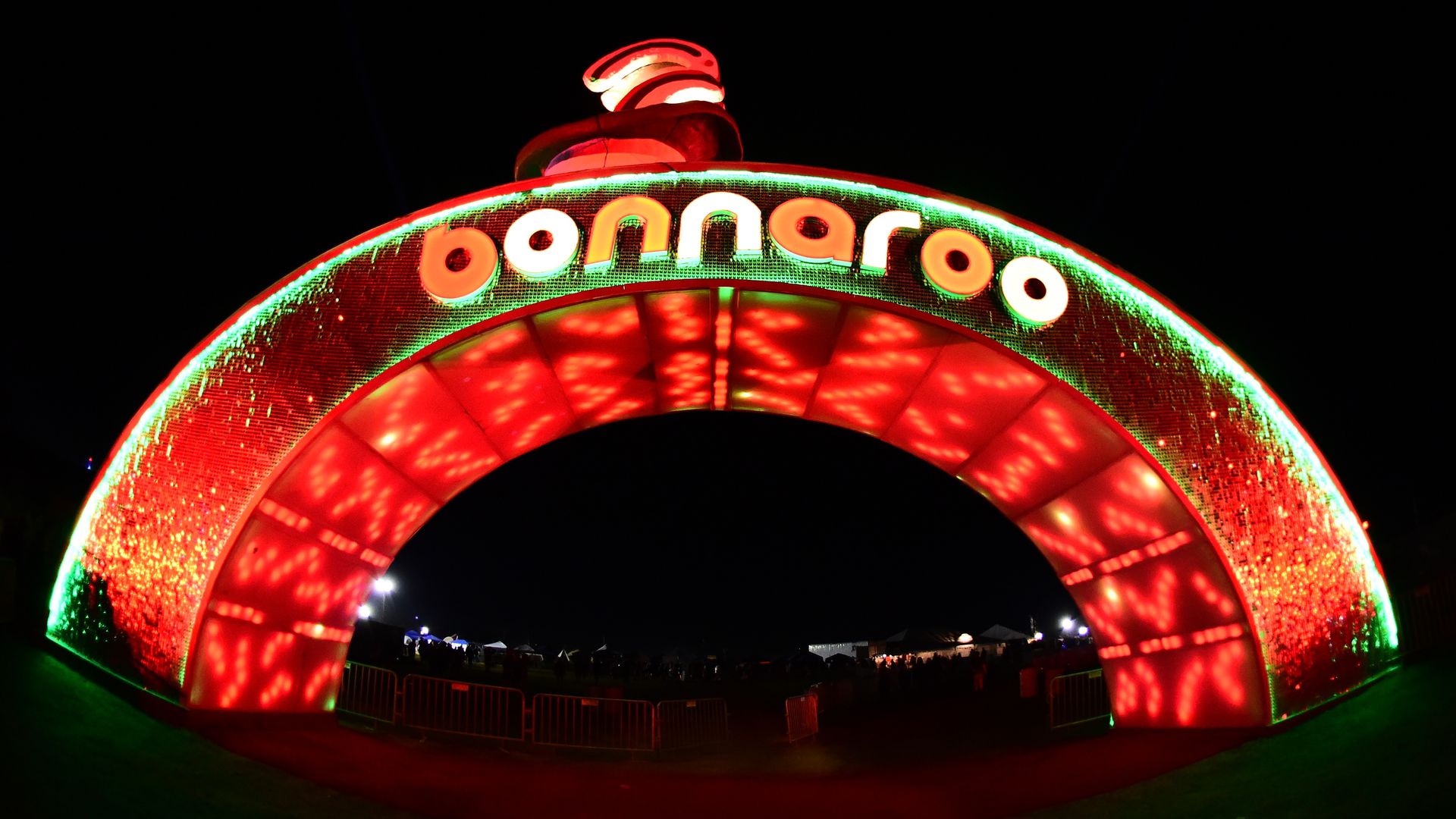 Bonnaroo Sign Bonnaroo Arts and Music Festival returns - Axios Nashville