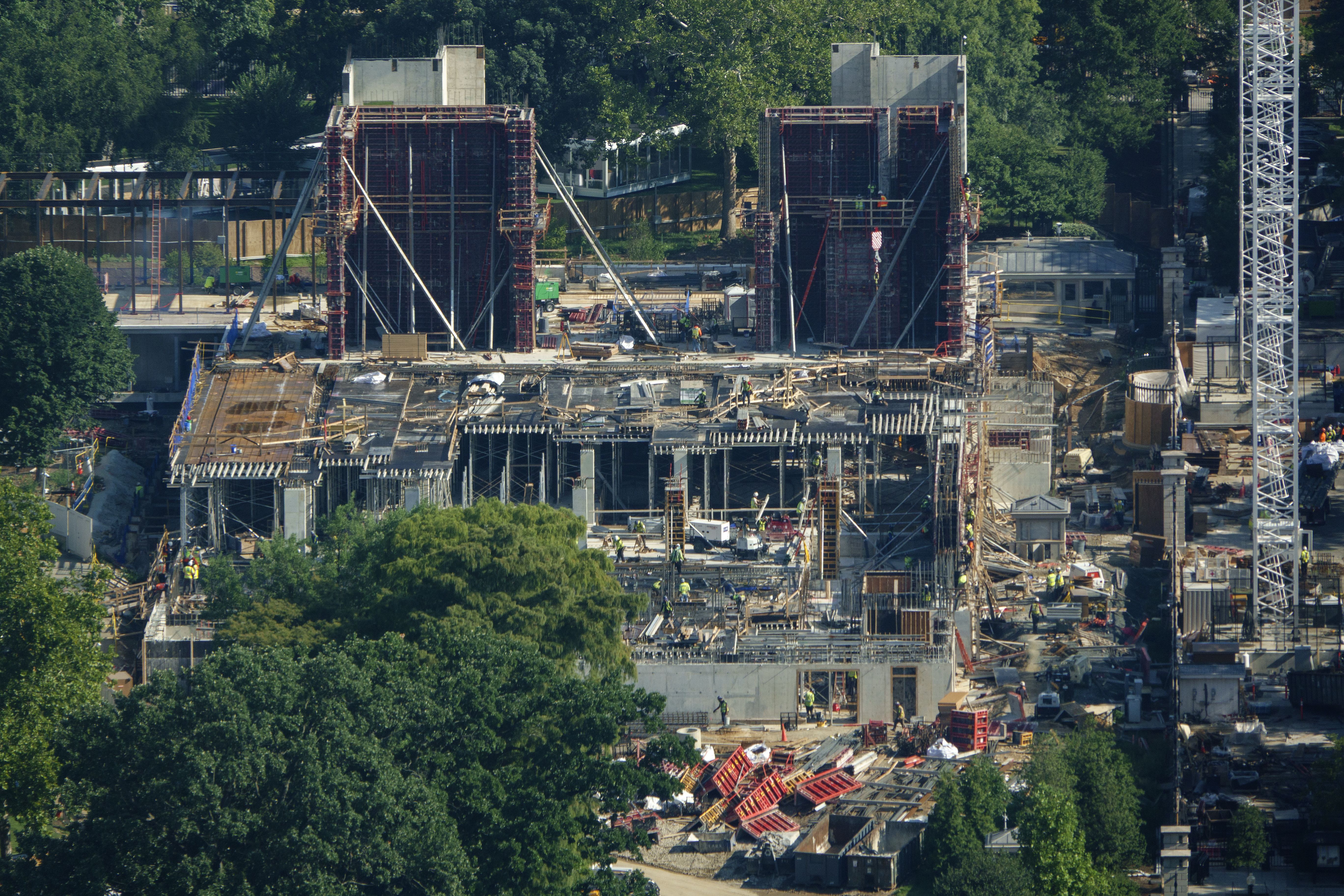 Construction on Trump's White House ballroom project as of yesterday. Photo: Kevin Carter/Getty Images