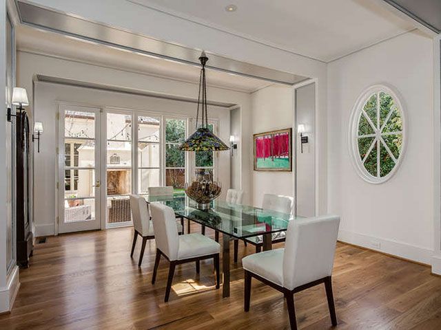1617 Queens Road dining room