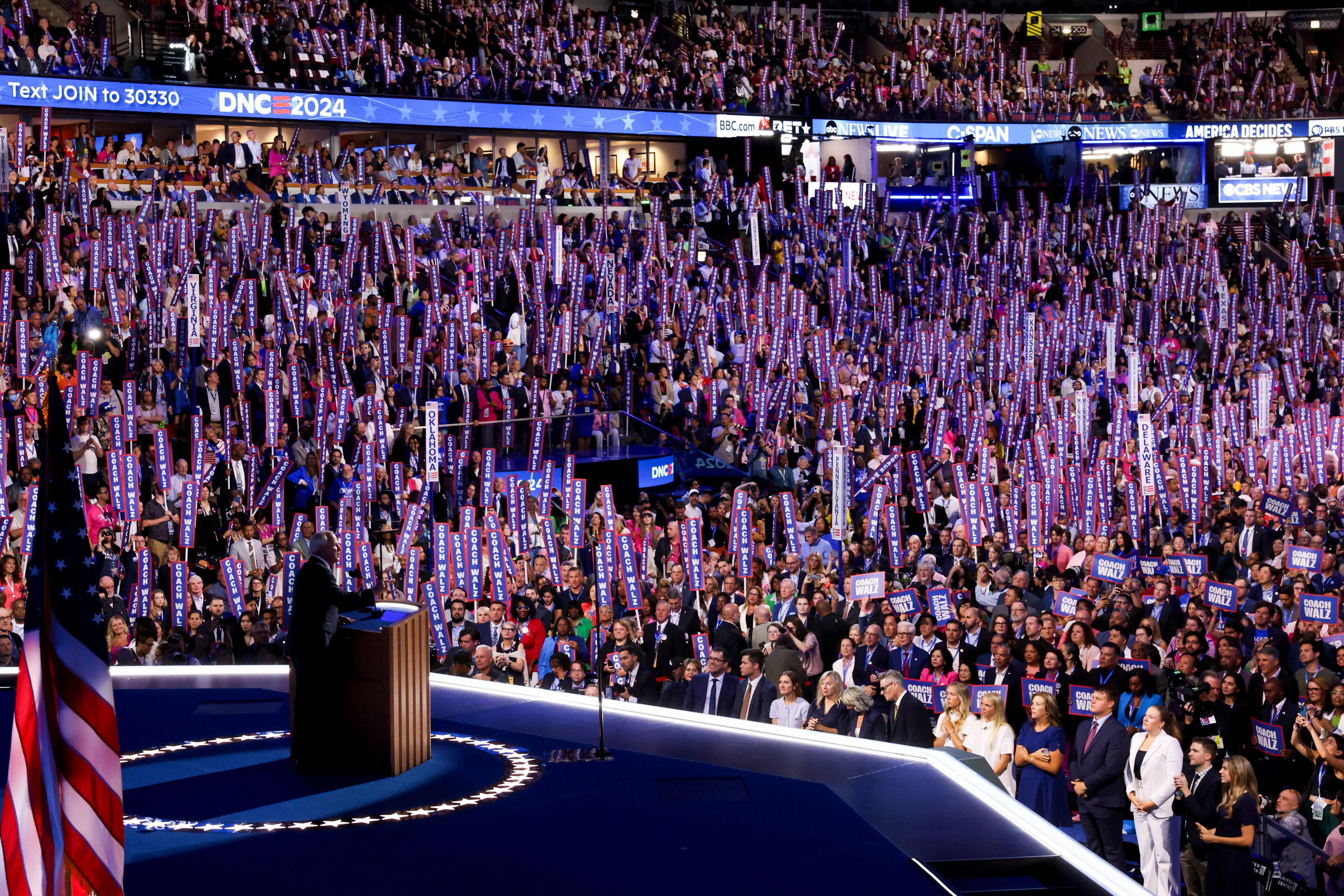 Walz, Minnesota take center stage in Chicago - Axios Twin Cities