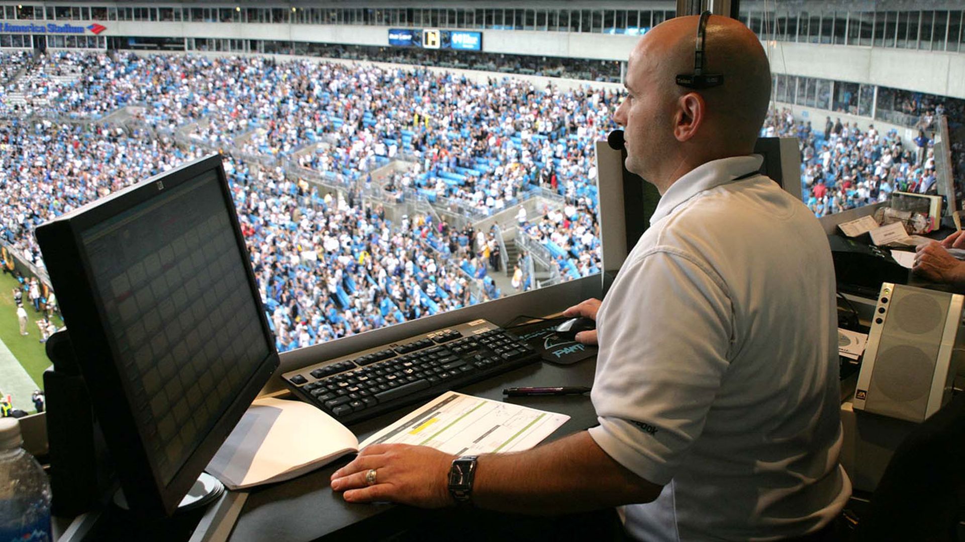 vinny-panthers-dj-on-game-day