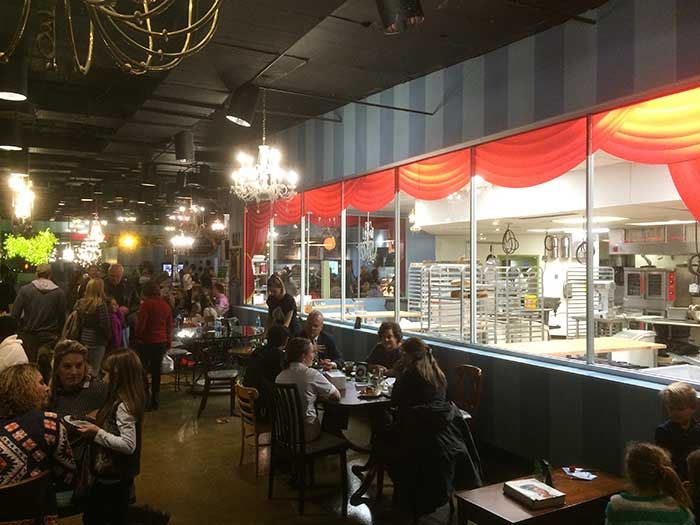 amelies-bakery-window