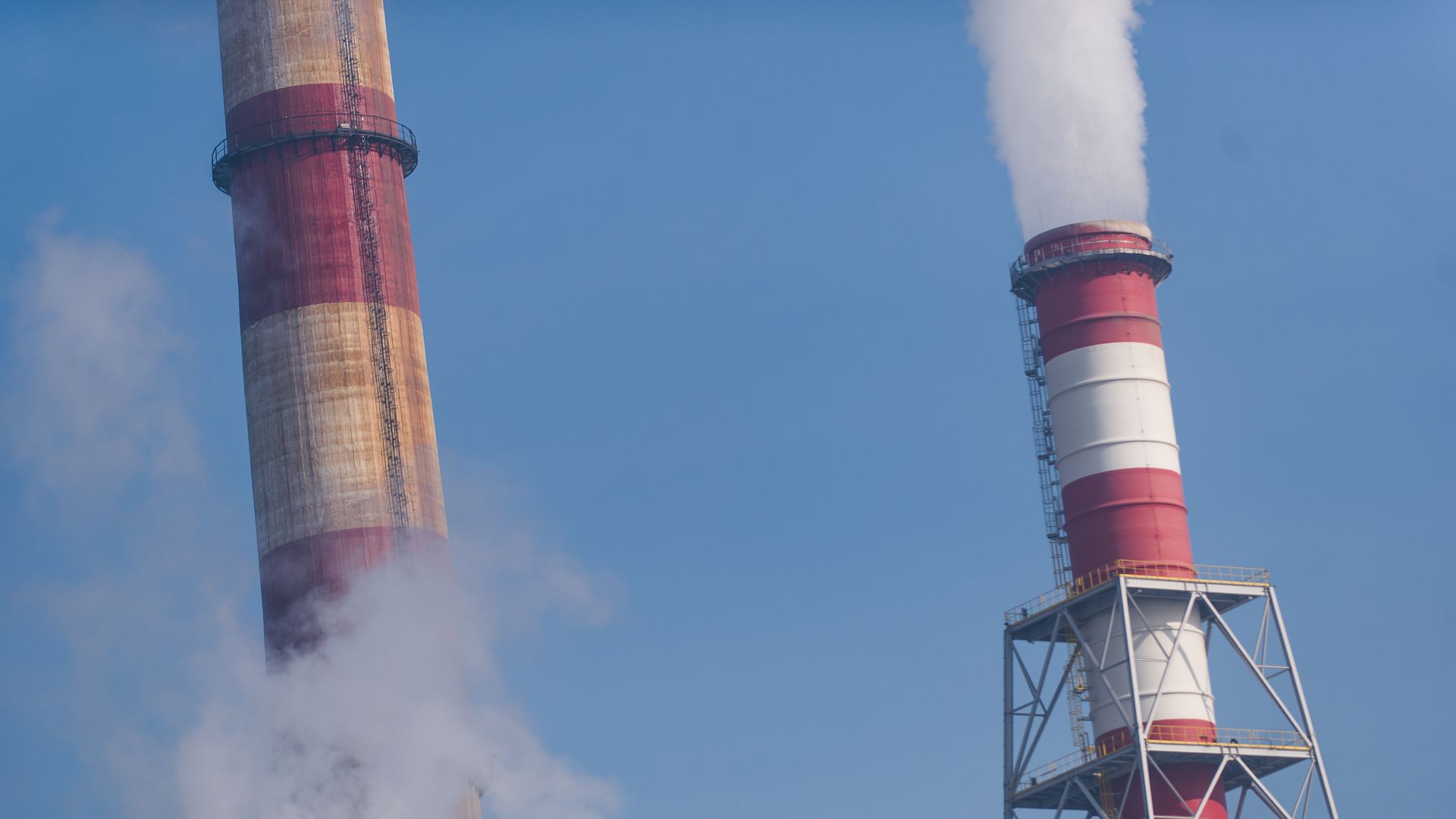 Smoke coming out of a coal plant.