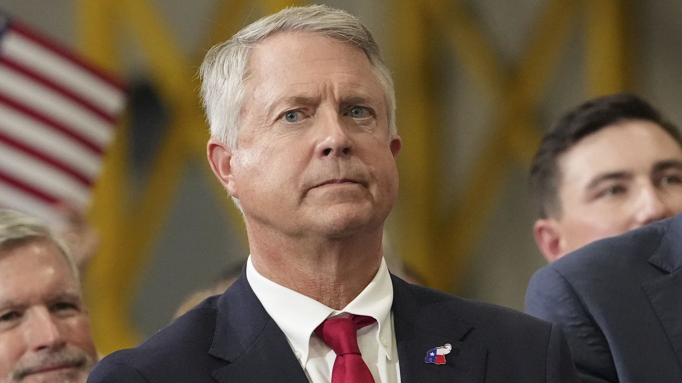 Scoop: Top Trump operative enlisted to rescue Kansas senator's campaign